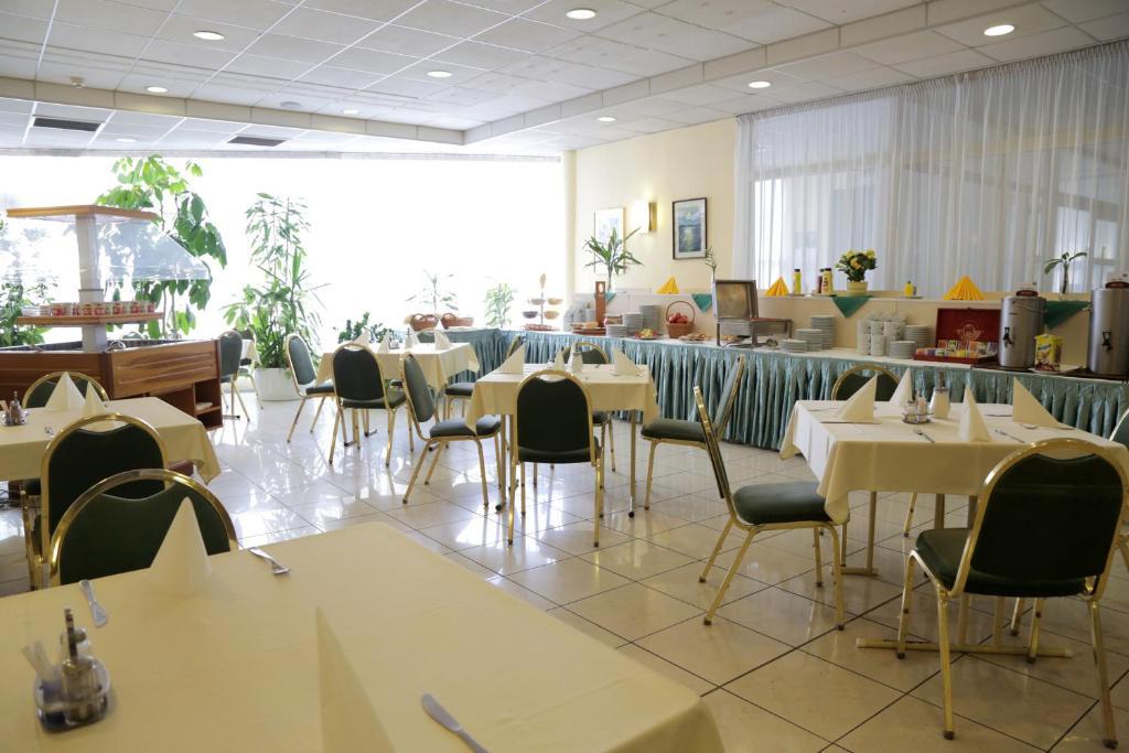 Hotel Bara Gellert Budapest Exteriör bild